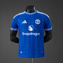 MANCHESTER UNITED EDIZIONE SPECIALE 26/27 VERSIONE GIOCATORE