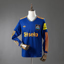 NEWCASTLE THIRD AWAY MANICHE LUNGHE 25/26